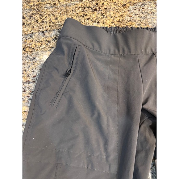 Athleta Gray Cargo Pants Jogger Style Elastic Waist Size 6P - Picture 2 of 10